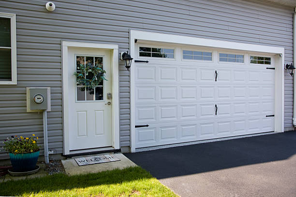 24/7 Emergency Garage Door Roller Replacement experts in South Cleveland, TN